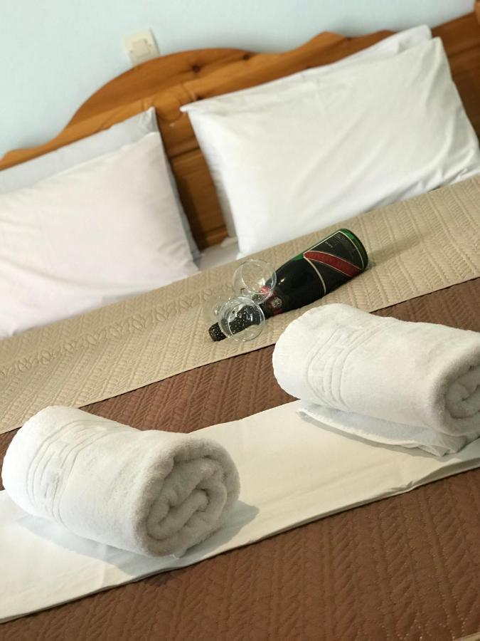 Rena Apartments Аспровалта Екстериор снимка