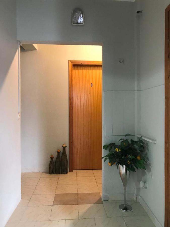 Rena Apartments Аспровалта Екстериор снимка