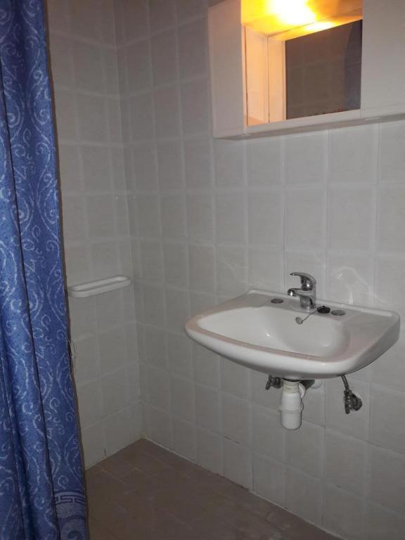 Rena Apartments Аспровалта Екстериор снимка