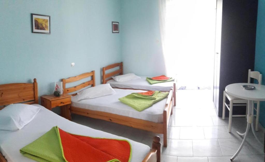 Rena Apartments Аспровалта Екстериор снимка