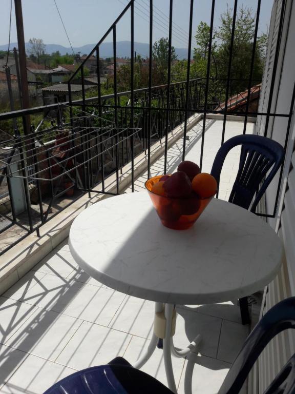 Rena Apartments Аспровалта Екстериор снимка